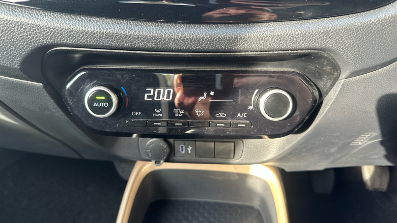 Toyota Aygo X 1.0 VVT-i Edge 5dr Petrol Hatchback